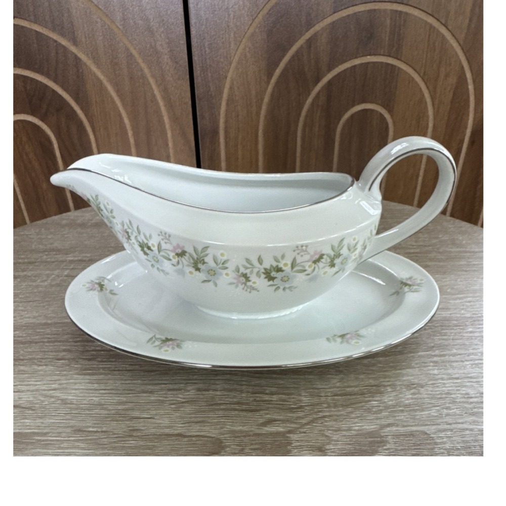 Johann Haviland Bavaria Porcelain Floral Forever Spring Gravy Boat